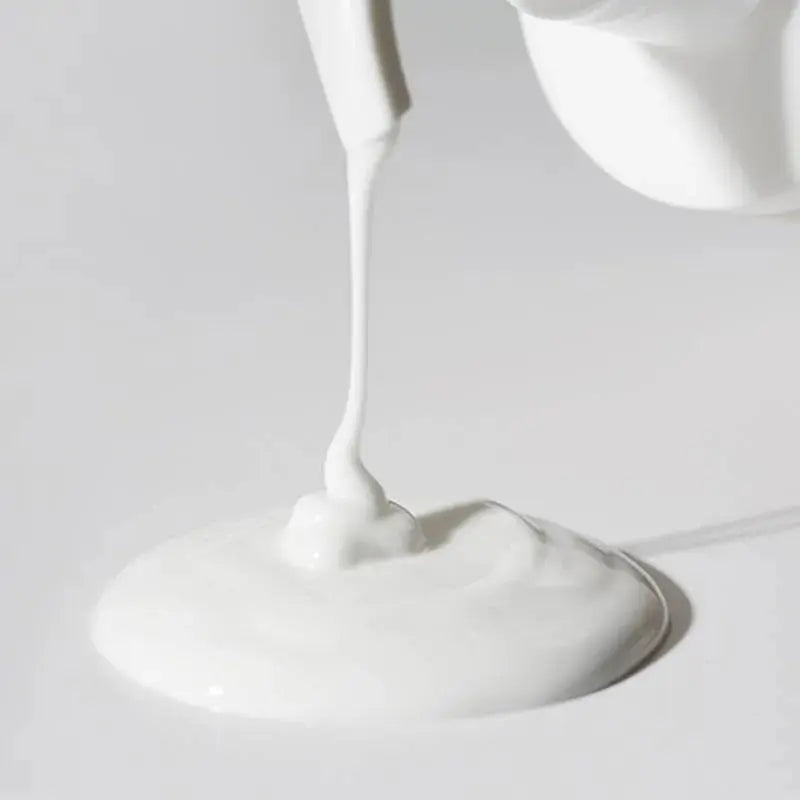 Isntree - Yam Root Vegan Milk Cleanser ISNTREE