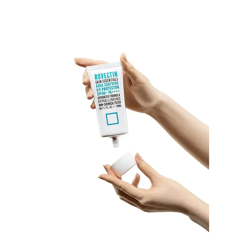 ROVECTIN - Skin Essentials Aqua Soothing UV Protector SPF 50+ PA++++ ROVECTIN